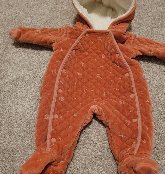 Nordstrom Baby Bunting Quilted Burnt Orange Desert Dottie Print Size 3 M… - Picture 3 of 6